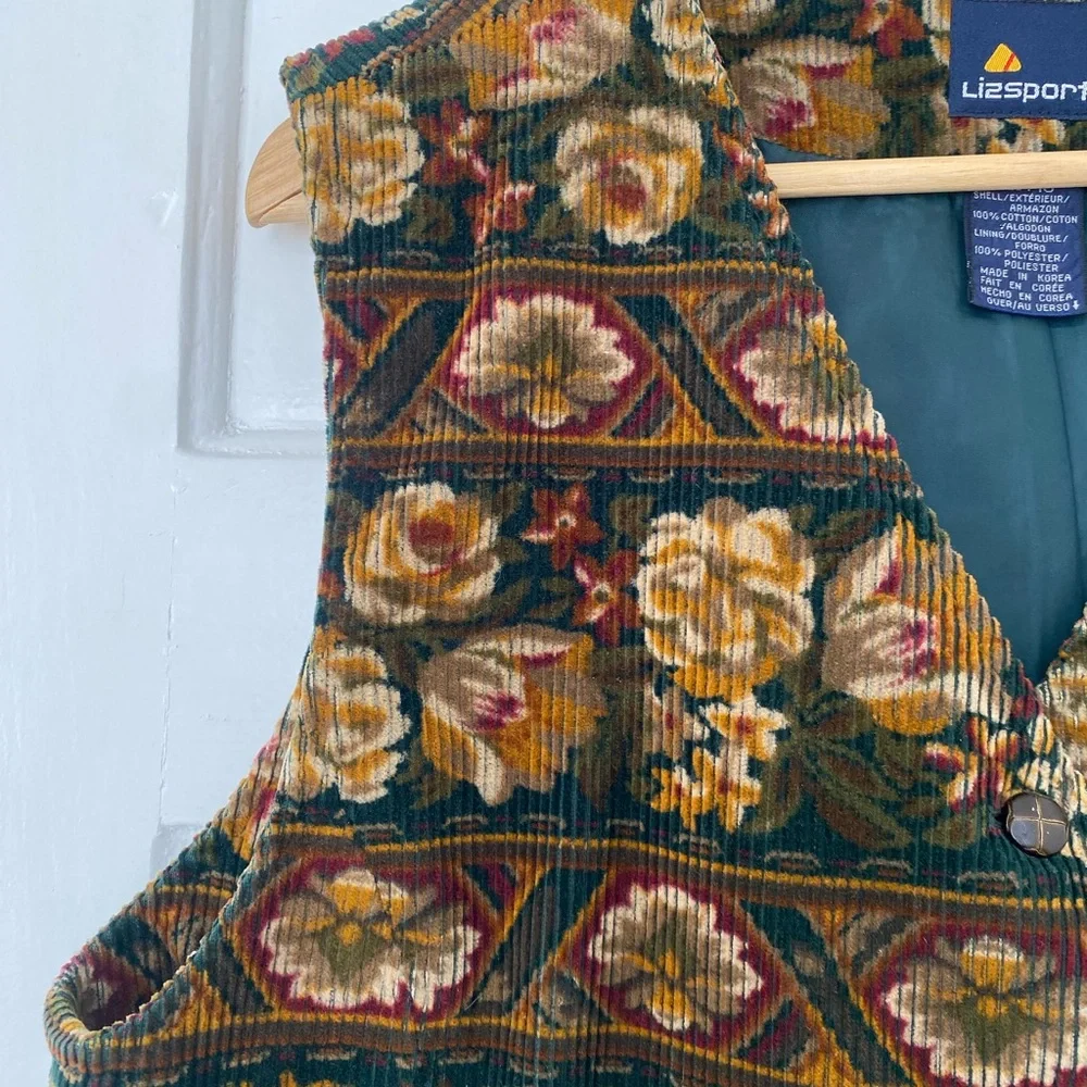 Vintage corduroy floral Cottagecore button up vest - Picture 7 of 9